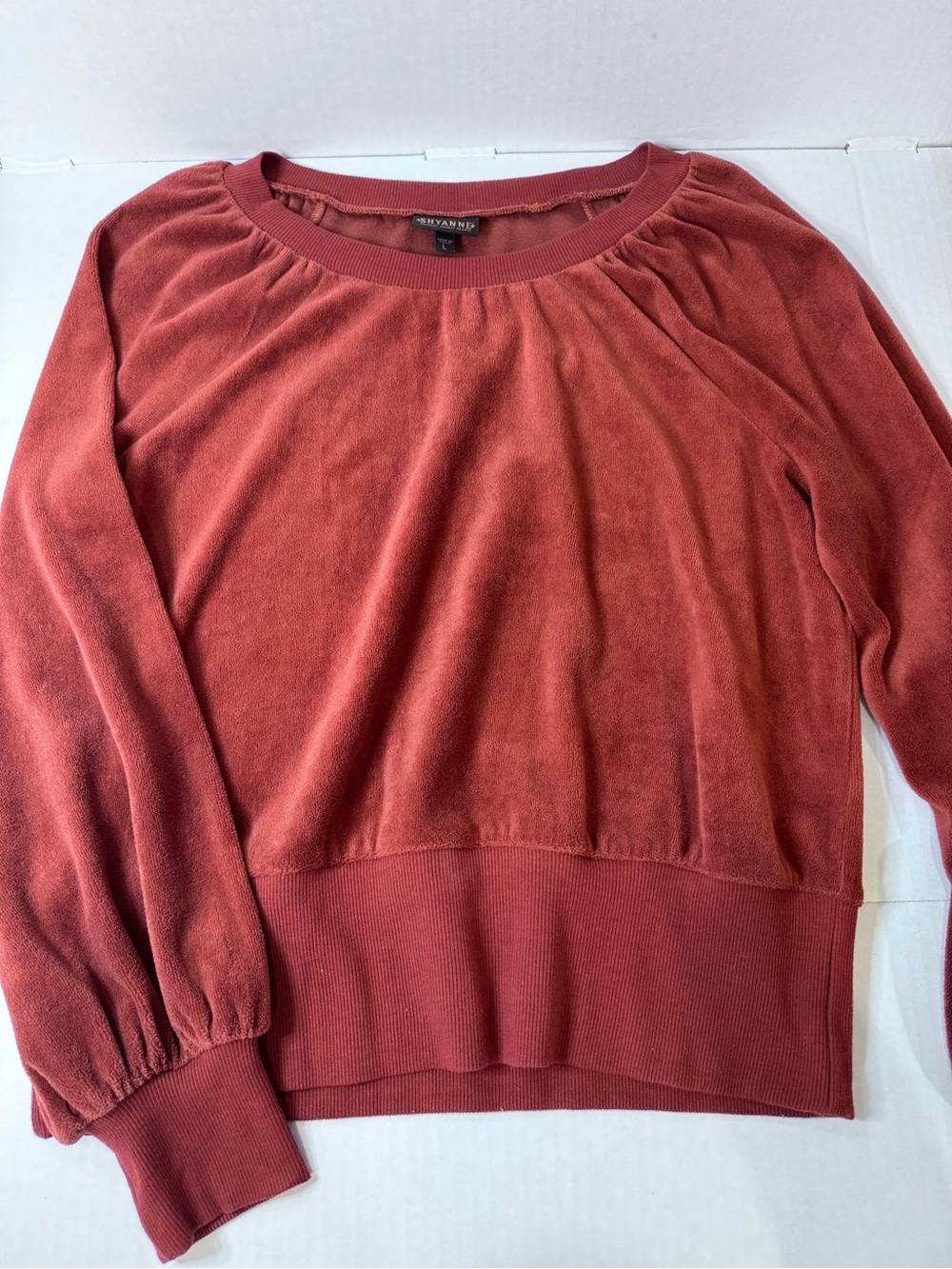 Shyanne Women's Rust Scoop Neck Pullover
